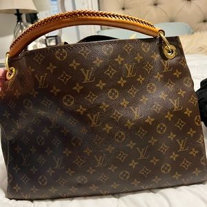 Louis Vuitton Artsy MM